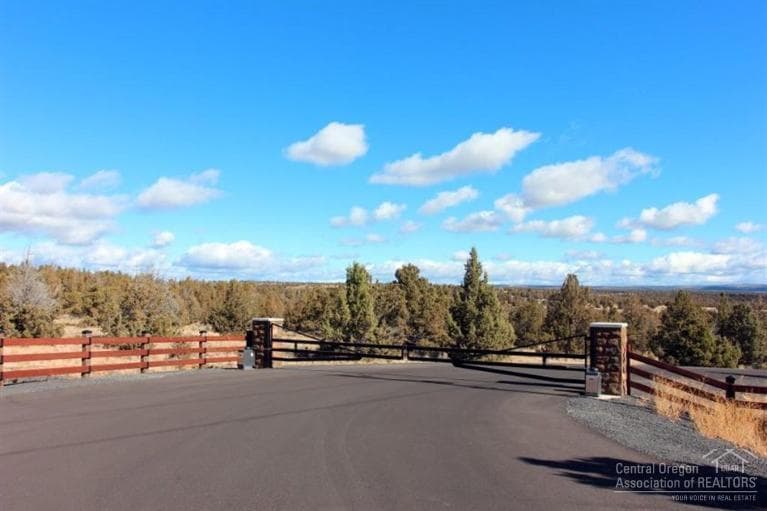 Additional Photo. Photo 3 of 7, Lot 106 SE Galveston Loop, Prineville, OR 97754