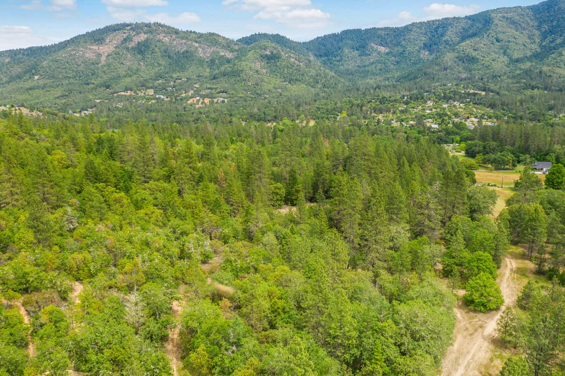 1. Photo 1 of 17, TL100 Walker Road, Grants Pass, OR 97527