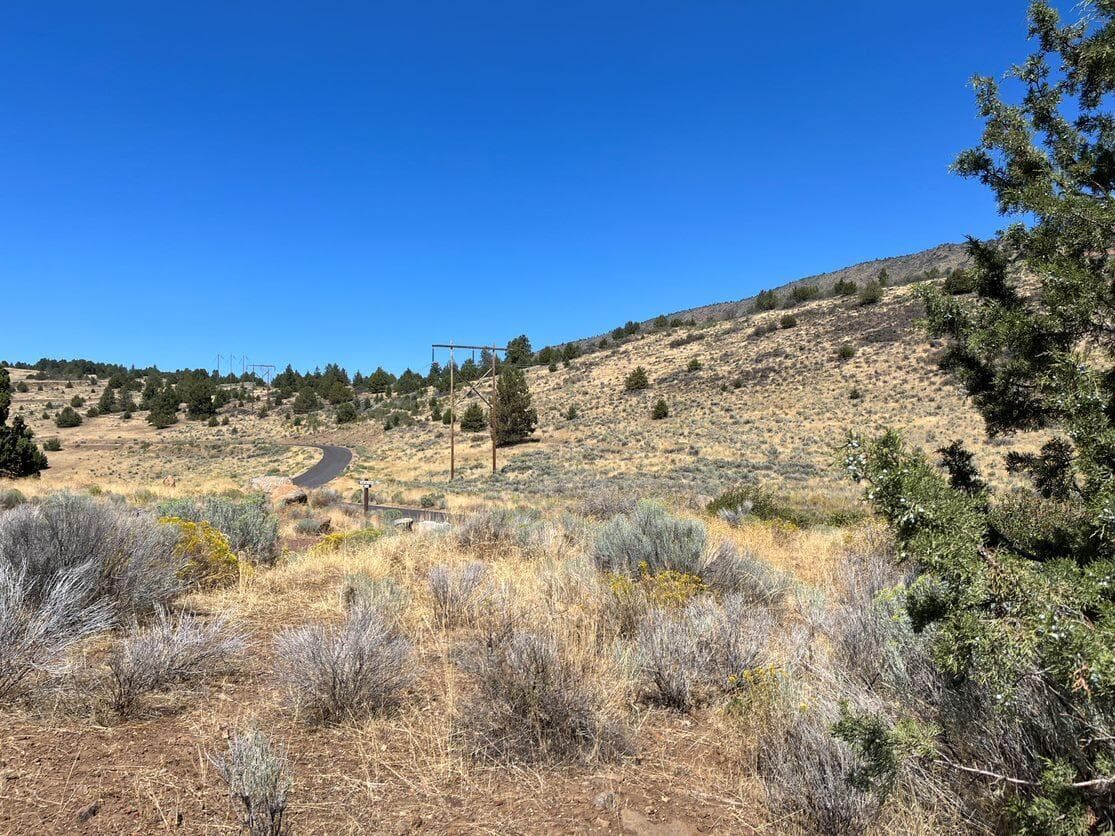 4. Photo 4 of 10, Peregrine Heights Unit Lot 78, Klamath Falls, OR 97601