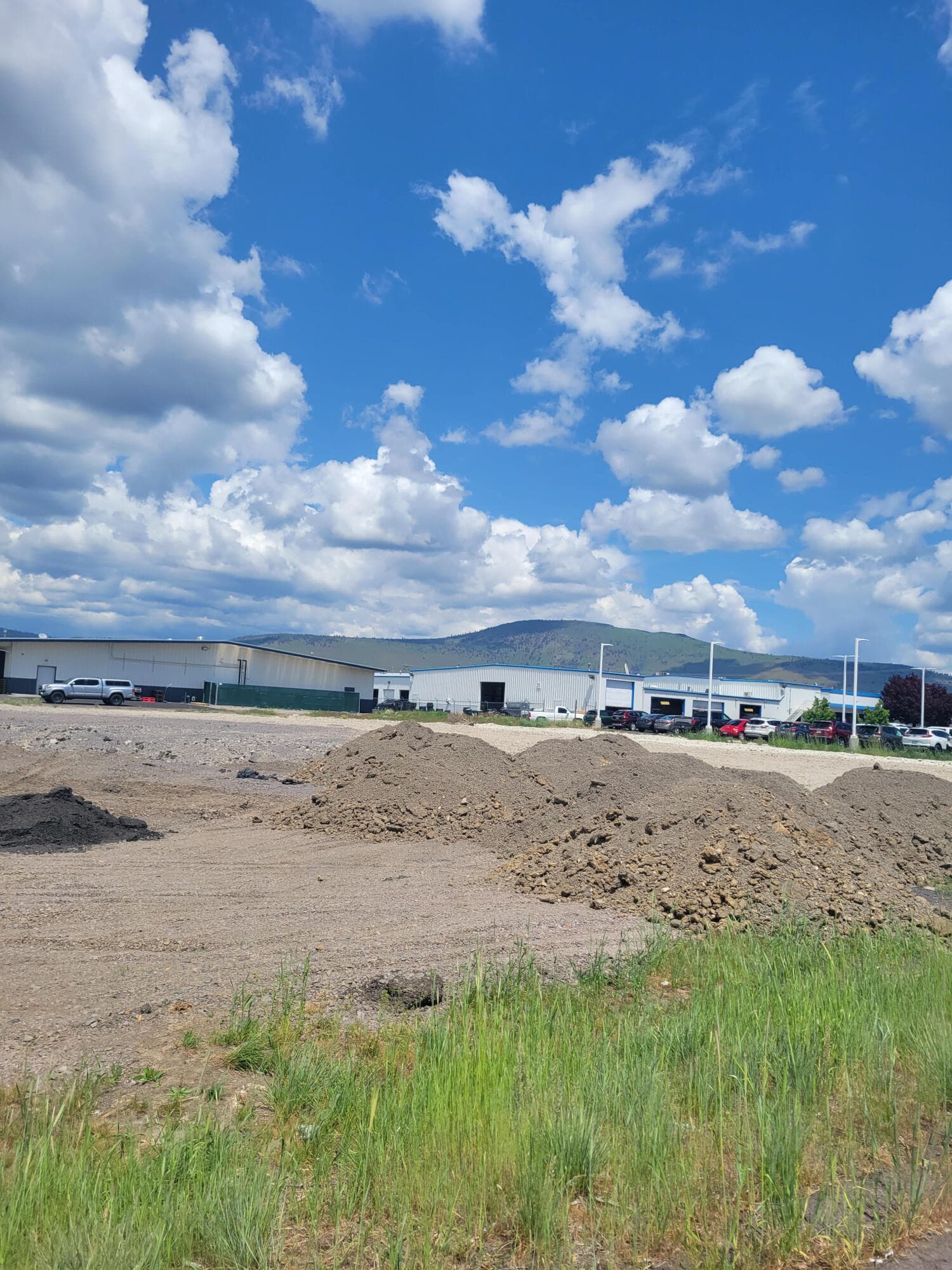 2. Photo 2 of 5, 2960 Maywood Drive, Klamath Falls, OR 97603