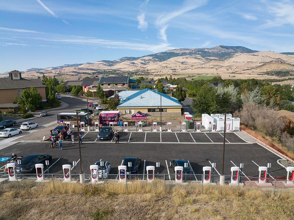 DJI_0195. Photo 1 of 14, 580 Clover Lane, Ashland, OR 97520