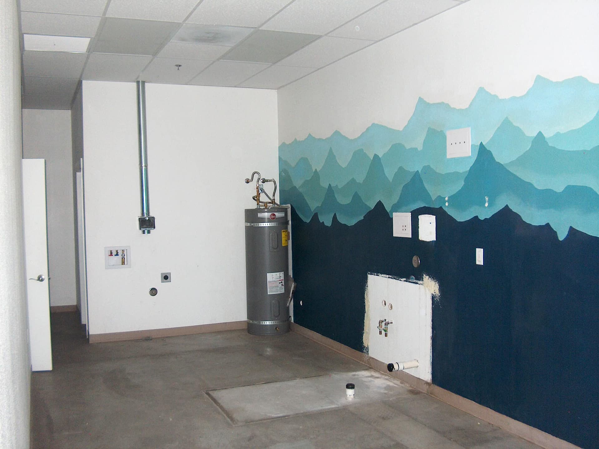 Hot Water Heater. Photo 5 of 12, 1891 Avalon Street Unit A, Klamath Falls, OR 97603