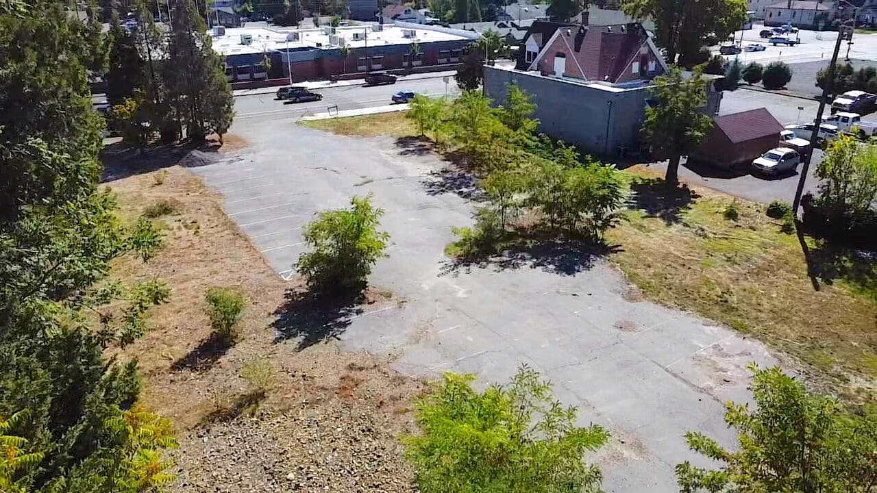 7 2922. Photo 4 of 16, 728 NW 6th Street, Grants Pass, OR 97526