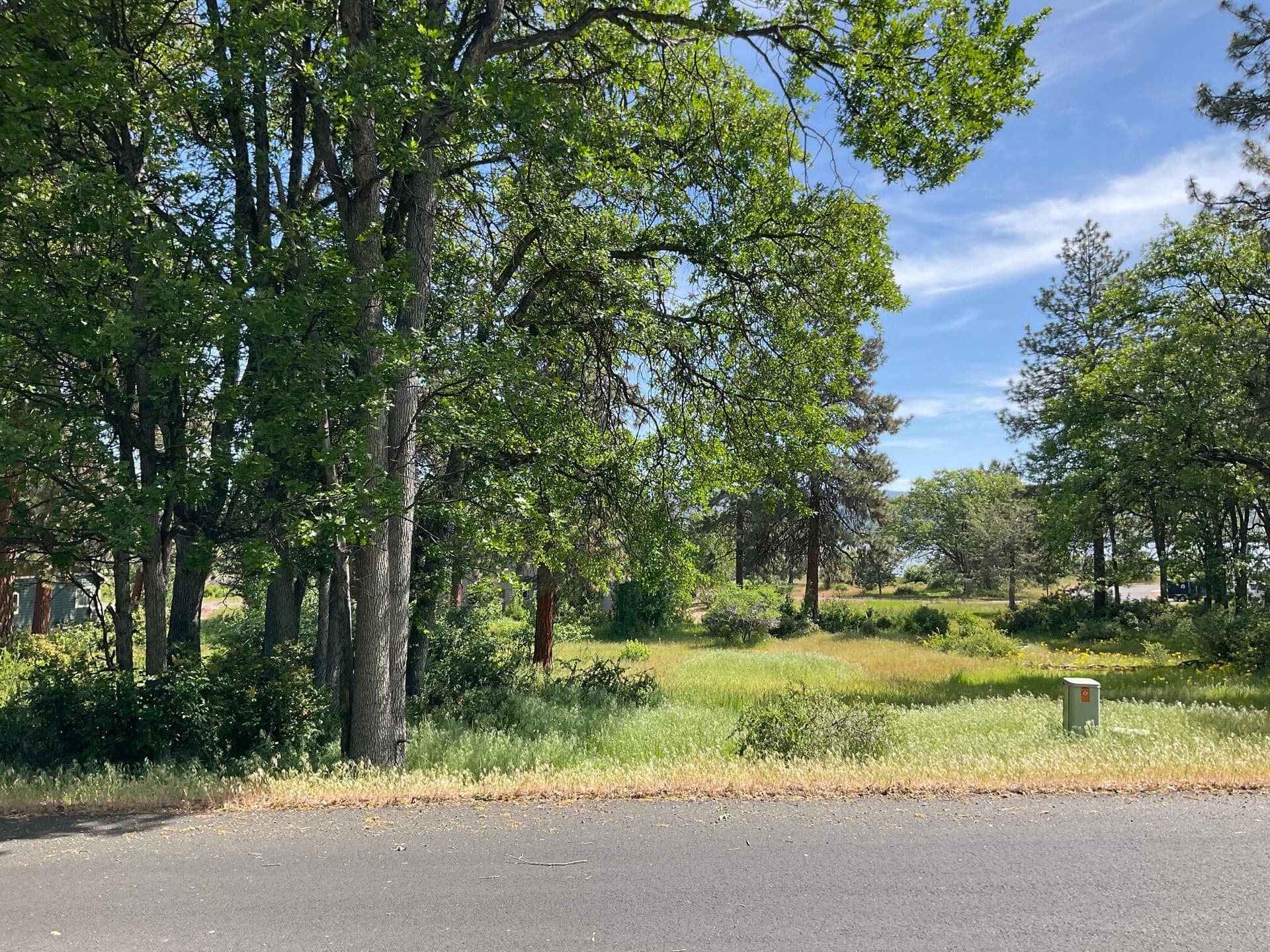 Lot 877 Coopers Hawk. Photo 1 of 4, Coopers Hawk Road Unit Lot 877, Klamath Falls, OR 97601