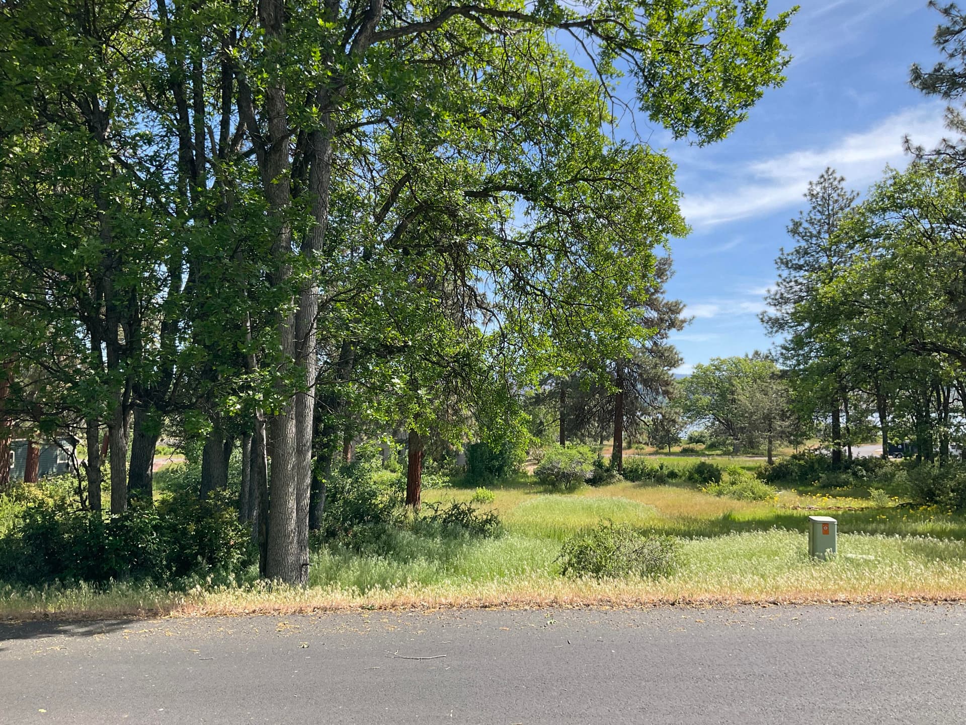 IMG_1745. Photo 3 of 4, Coopers Hawk Road Unit Lot 877, Klamath Falls, OR 97601