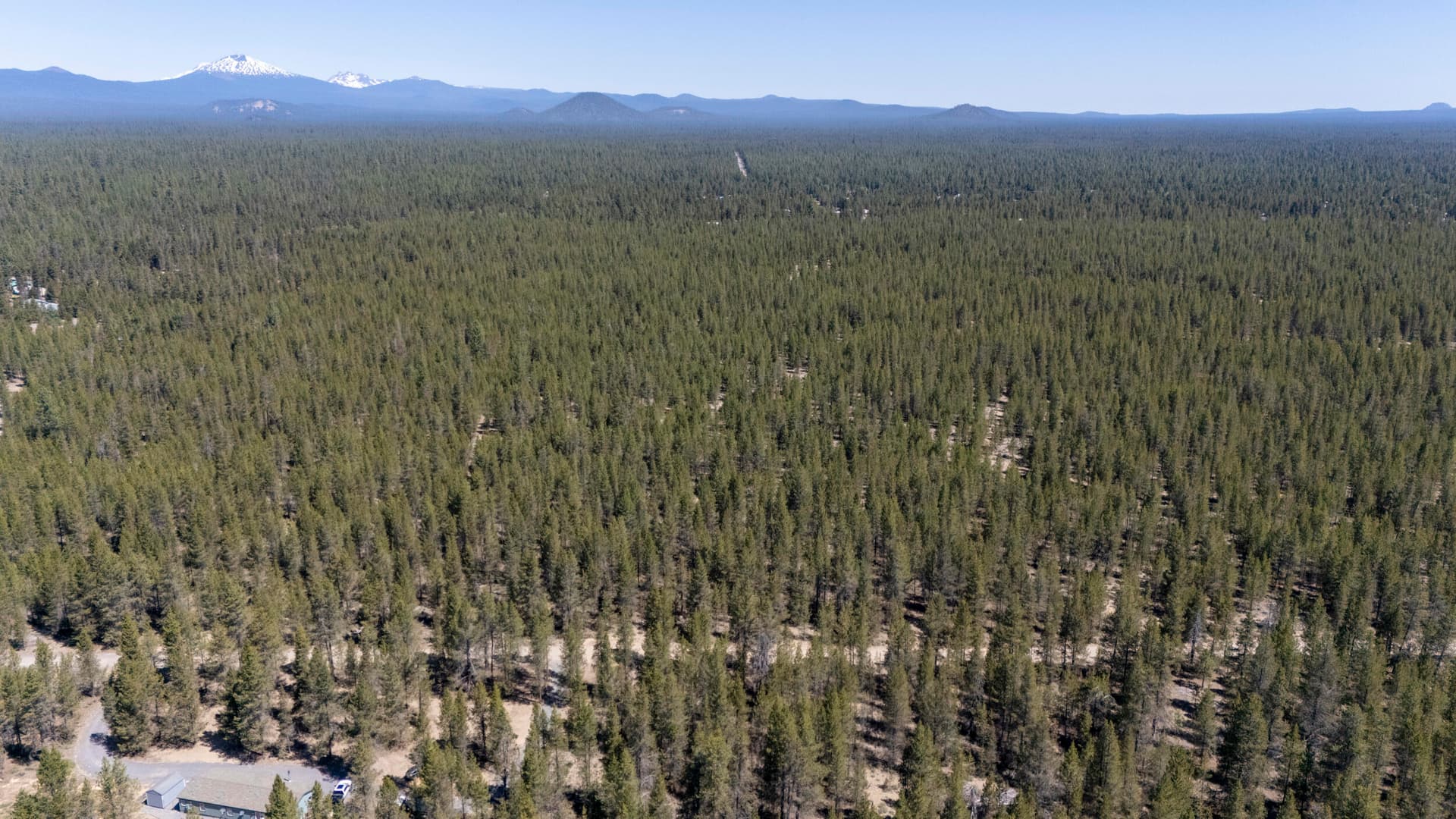 deedon ln drone-7. Photo 5 of 10, 15600 Deedon Lane, La Pine, OR 97739