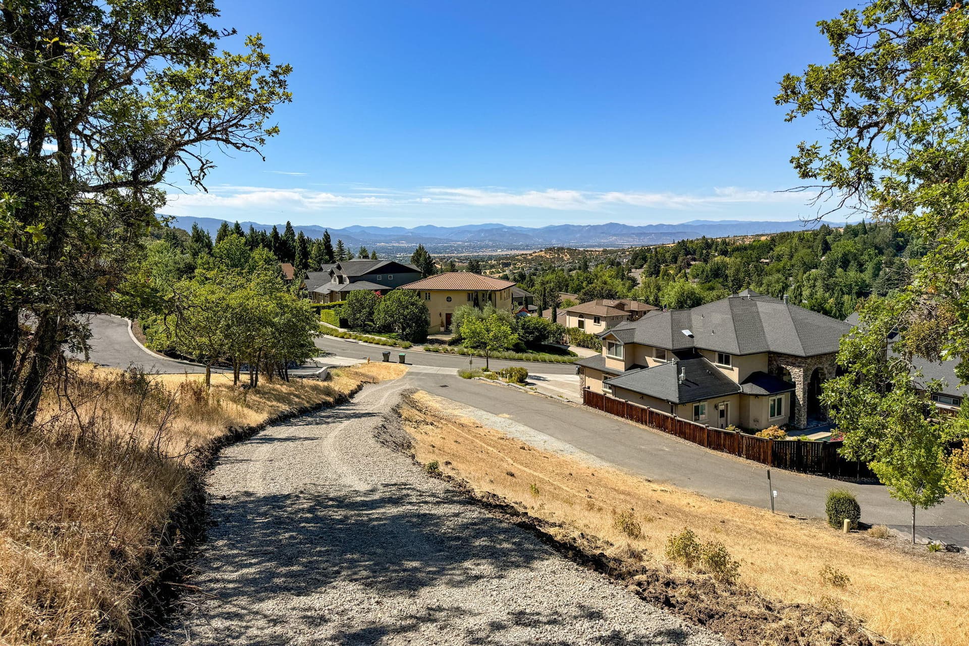MD (15). Photo 2 of 16, 138 Monterey Drive, Medford, OR 97504