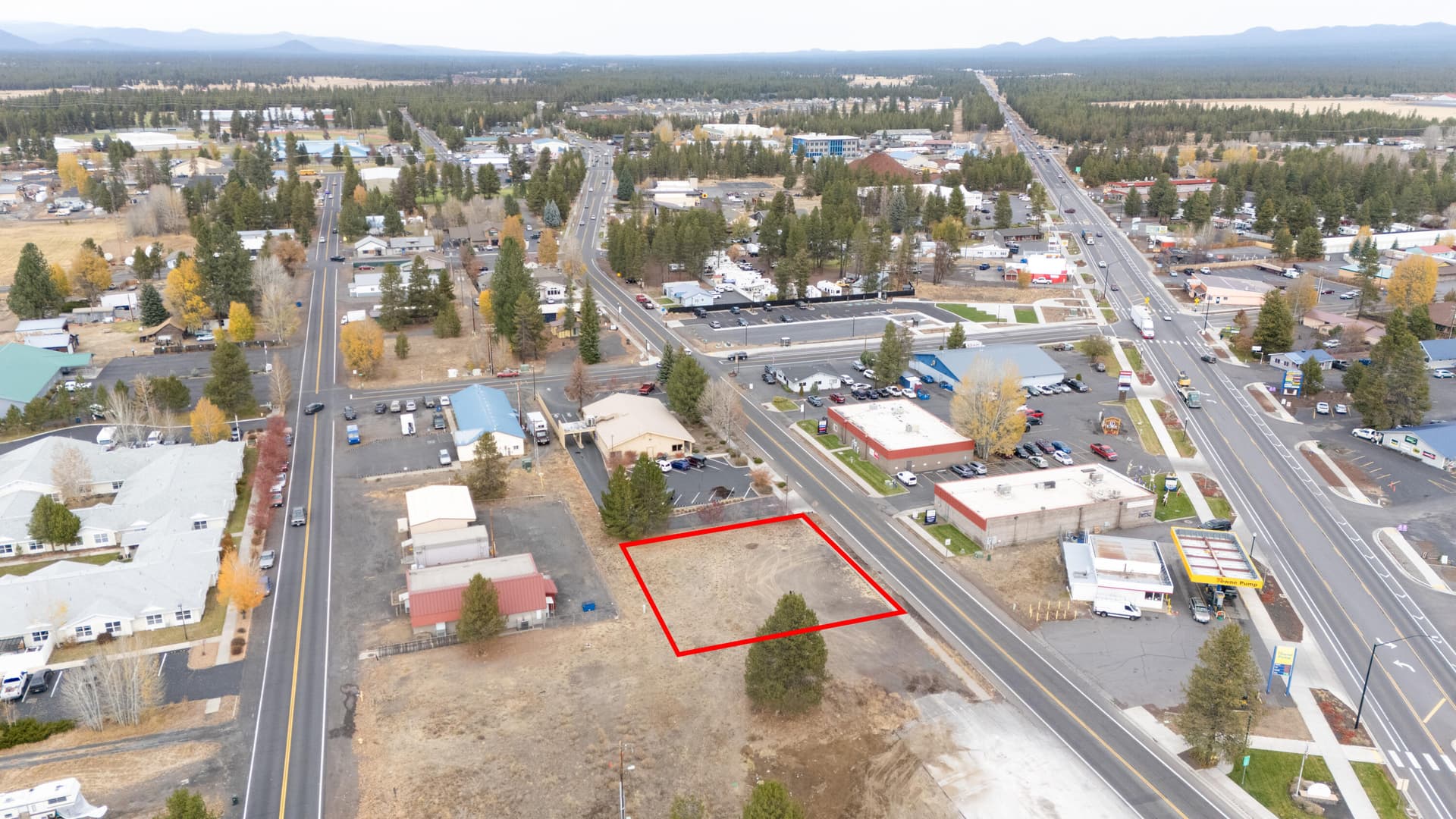 51455 Huntington rd (4 of 15). Photo 2 of 14, 51455 Huntington Road, La Pine, OR 97739