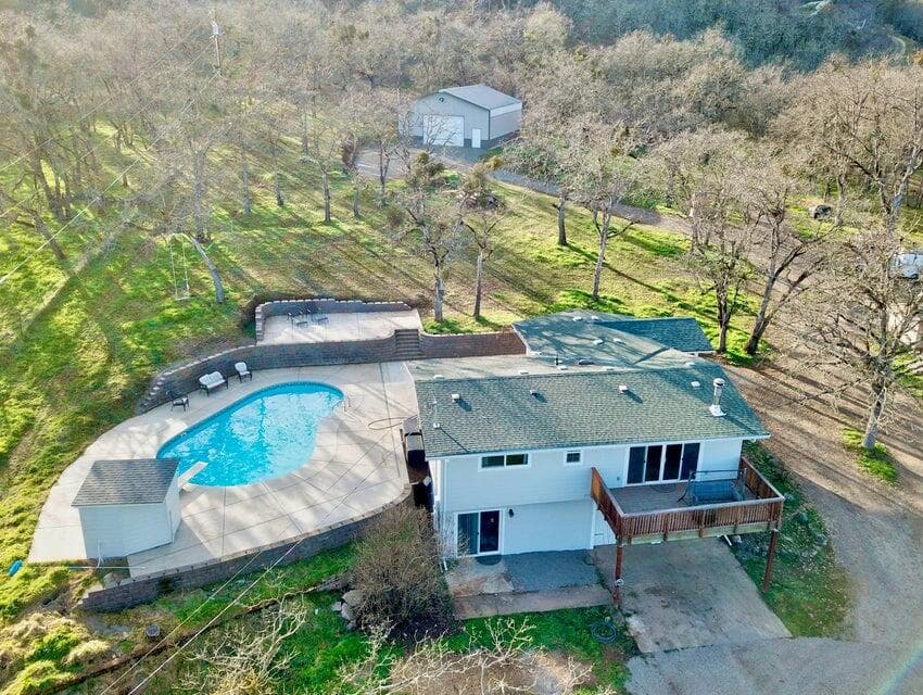 20220223024834990692000000-o. Photo 1 of 33, 6169 Tamarack Lane, Central Point, OR 97502