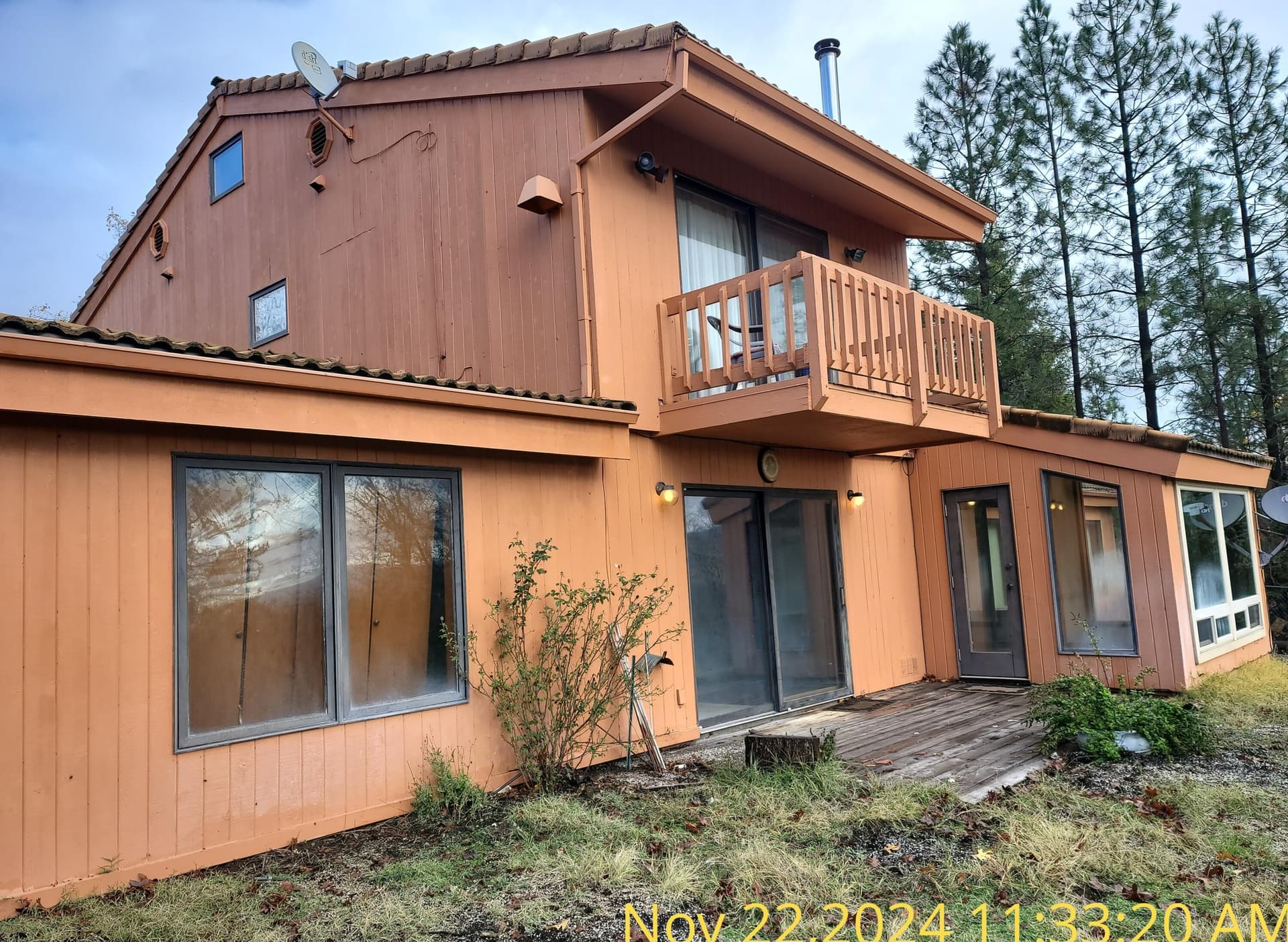 back. Photo 3 of 28, 5449 Hugo Road, Grants Pass, OR 97526