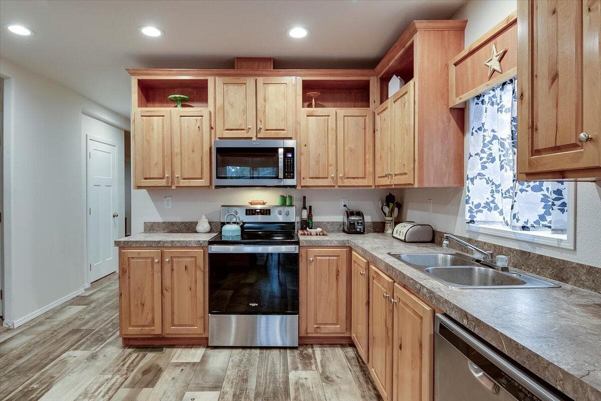15-14552 SE Wintoon Rd, Prineville-15. Photo 5 of 56, 14552 SE Wintoon Road, Prineville, OR 97754