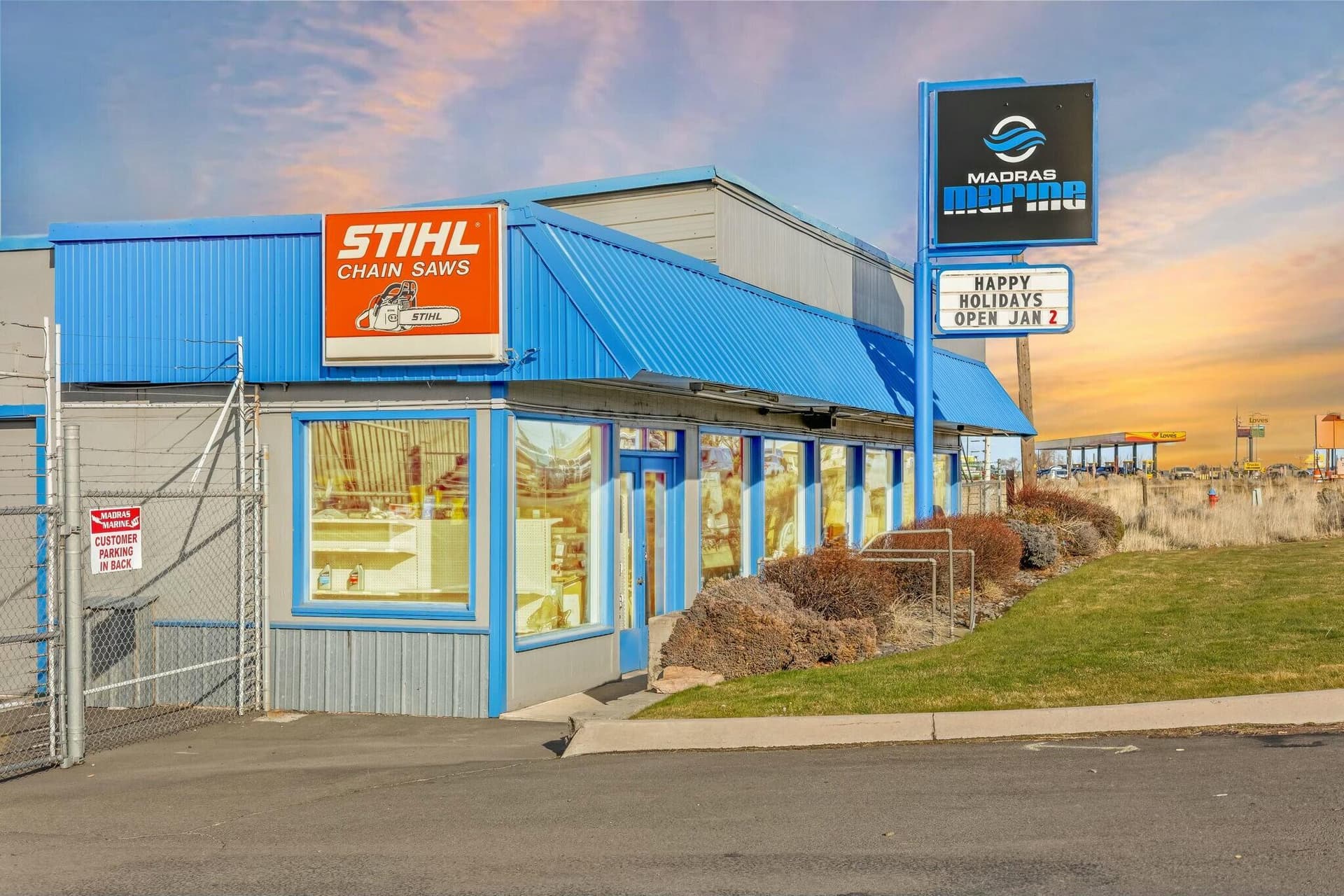 Showroom curb view. Photo 1 of 42, 1810 US-97, Madras, OR 97741