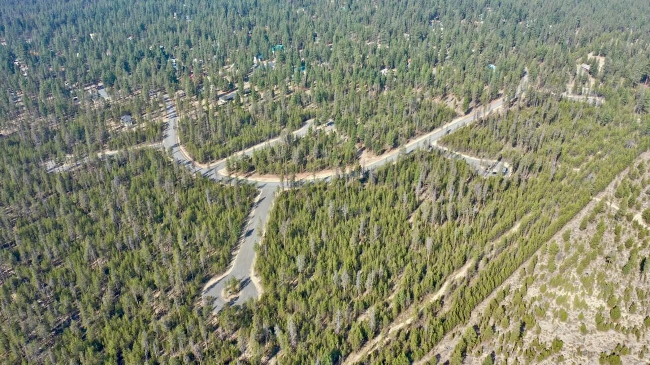 tempImagejLvHME. Photo 3 of 27, Stirrup Drive Unit Lot 11, La Pine, OR 97739