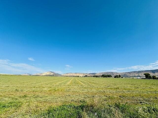 Main. Photo 1 of 20, Reeder Road, Klamath Falls, OR 97603