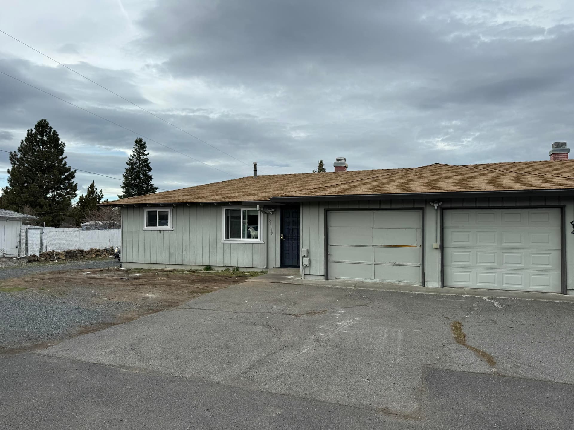tempImage5ijYWk. Photo 2 of 26, 21130 SE Reed Market Road, Bend, OR 97702