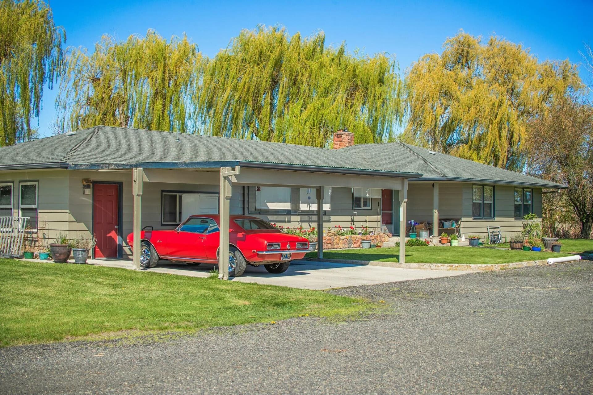 5 bed 3 bath home. Photo 2 of 15, 510 SW Colfax Lane, Madras, OR 97741