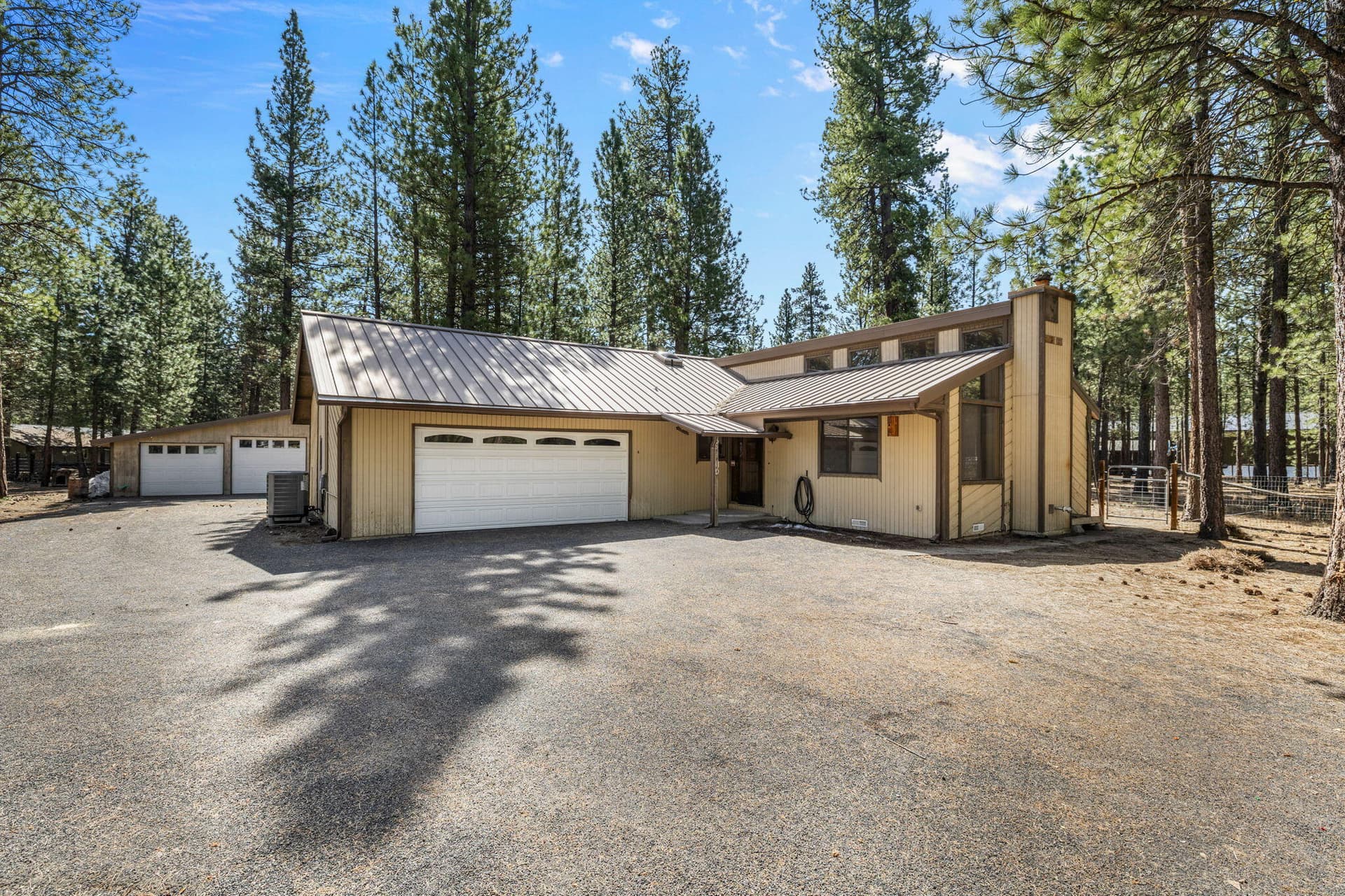 2025_04_16_52160_ponderosa-way_la-pine-2. Photo 2 of 36, 52160 Ponderosa Way, La Pine, OR 97739