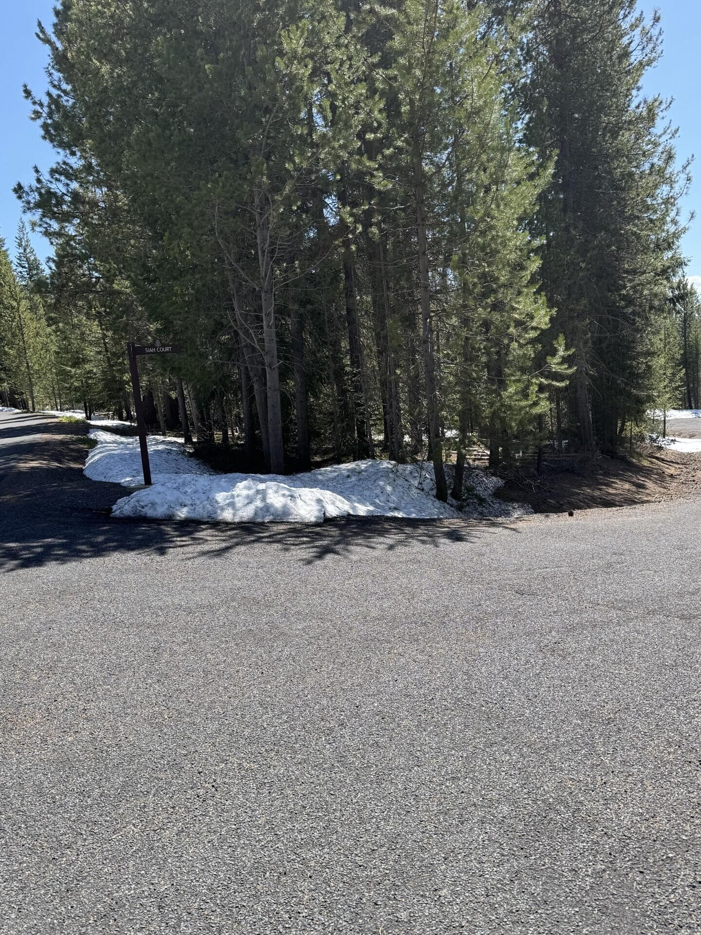 Corner view. Photo 1 of 6, Siah Court Unit 33, Crescent Lake, OR 97733