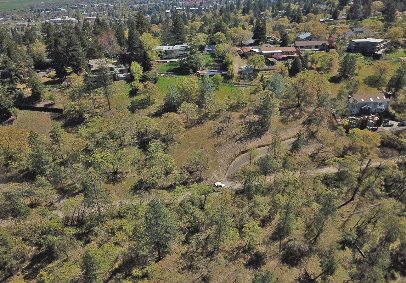 440 Glenview Drive 2. Photo 1 of 3, 440 Glenview Drive, Ashland, OR 97520
