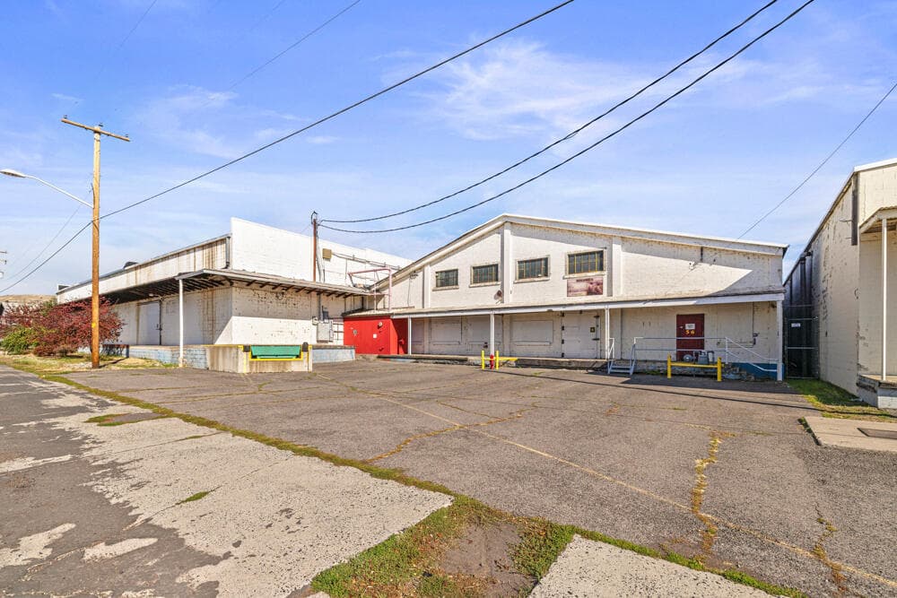 661SpringSt.-41. Photo 2 of 2, 615 S Spring Street, Klamath Falls, OR 97601