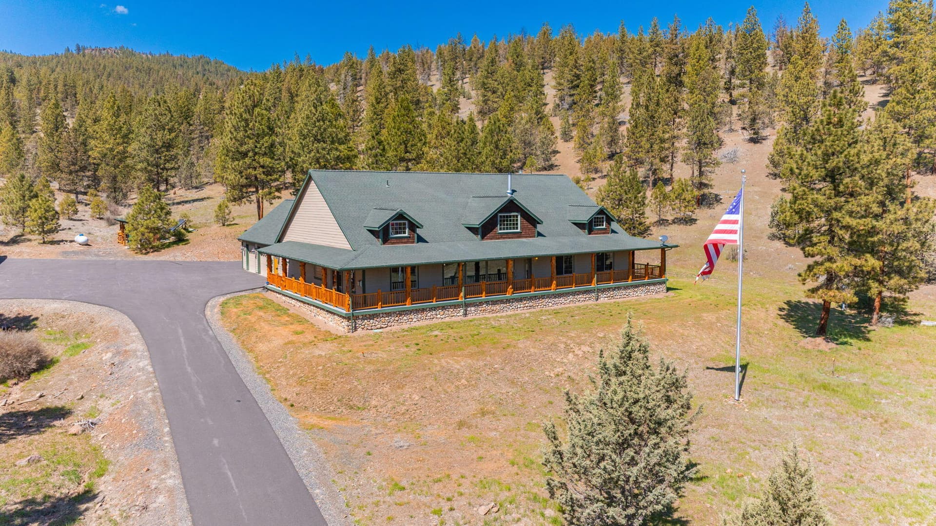 2-web-or-mls-Riley_Visuals-2. Photo 2 of 69, 8101 NE Mill Creek Road, Prineville, OR 97754