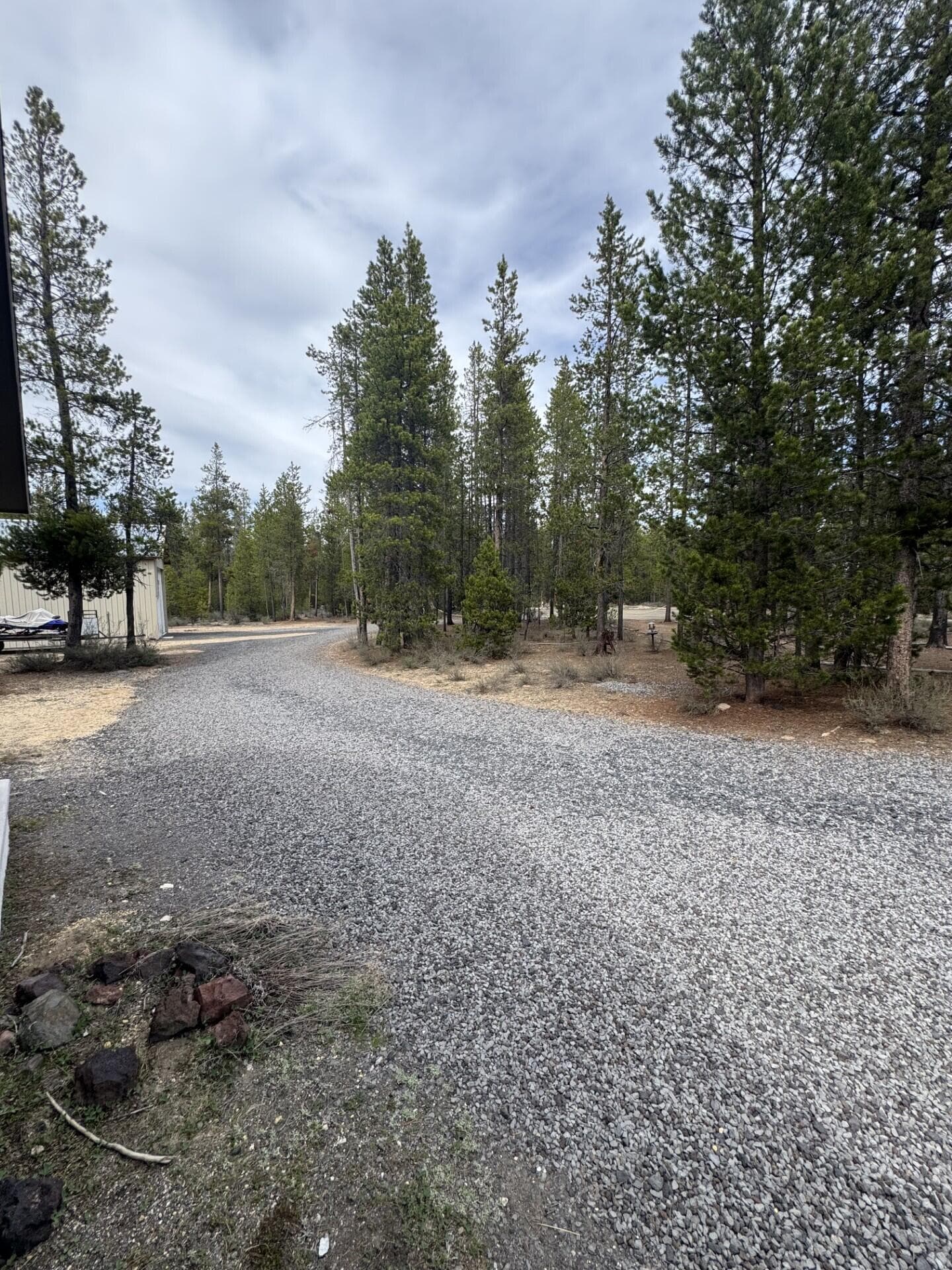 Circle drive. Photo 4 of 30, 124868 Mowich Street, Crescent Lake, OR 97733