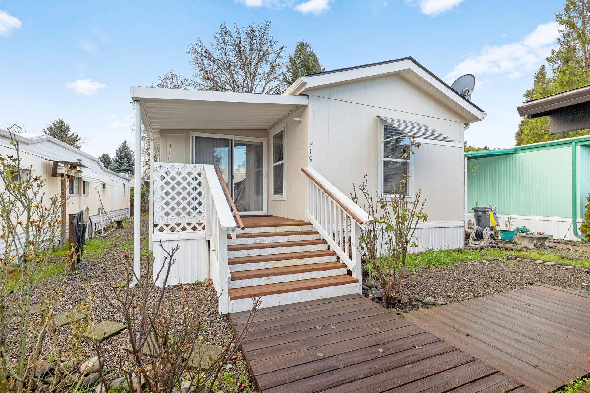 16-web-or-mls-219-kingsbury-dr. Photo 1 of 18, 219 Kingsbury Drive, Grants Pass, OR 97526