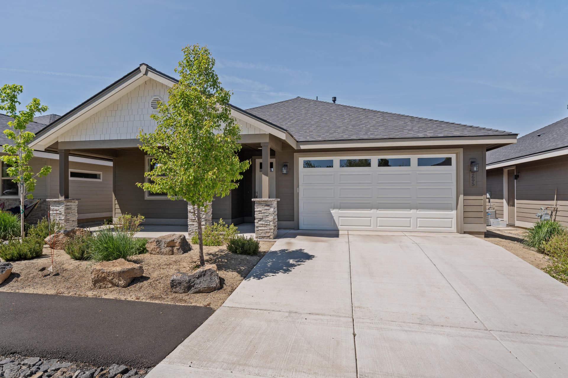 Exterior. Photo 2 of 39, 2695 NW 23rd Lp, Redmond, OR 97756