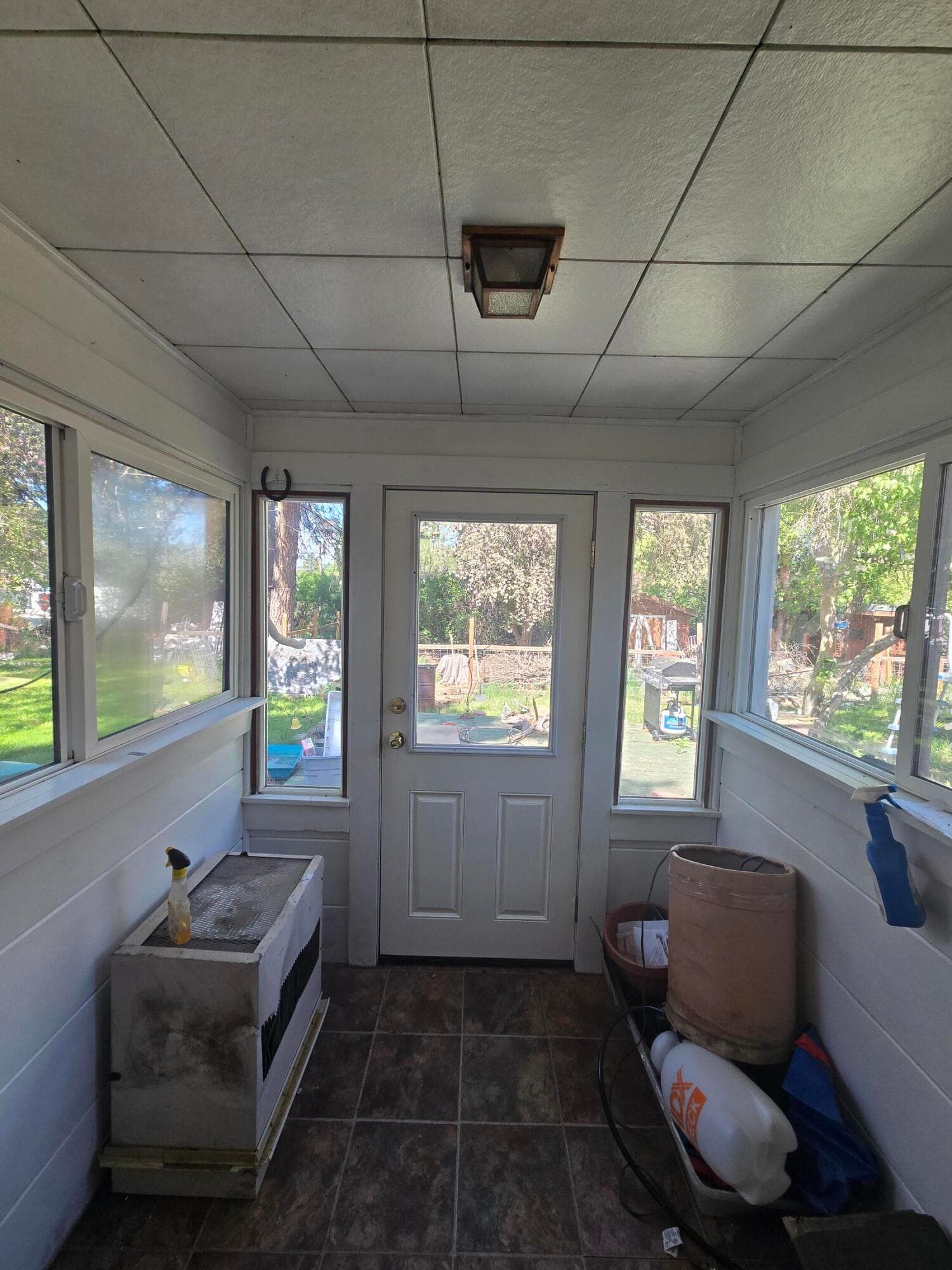 Entry. Photo 3 of 38, 409 E Ash Street, Chiloquin, OR 97624