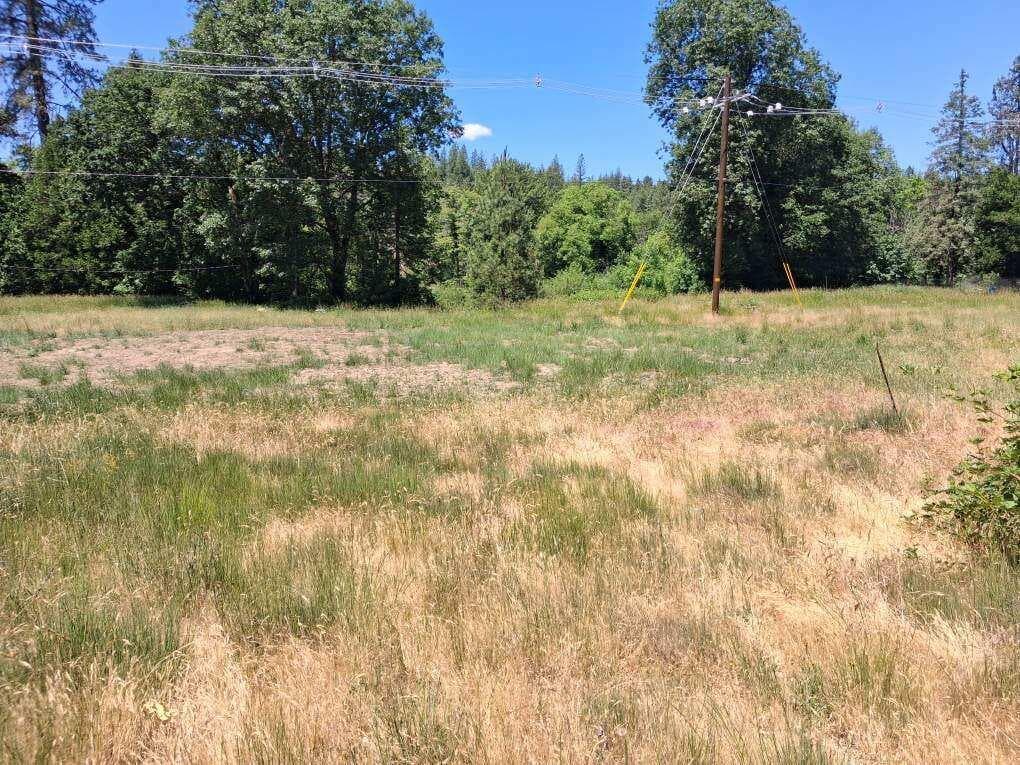 1740 Hugo Rd 5. Photo 4 of 6, 1740 Hugo Road, Merlin, OR 97532
