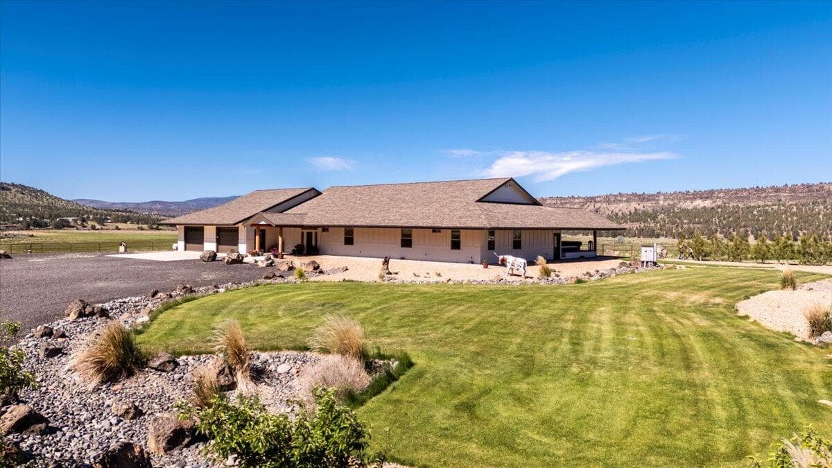 05-2250 S Main St, Prineville-5. Photo 5 of 67, 2250 S Main Street, Prineville, OR 97754