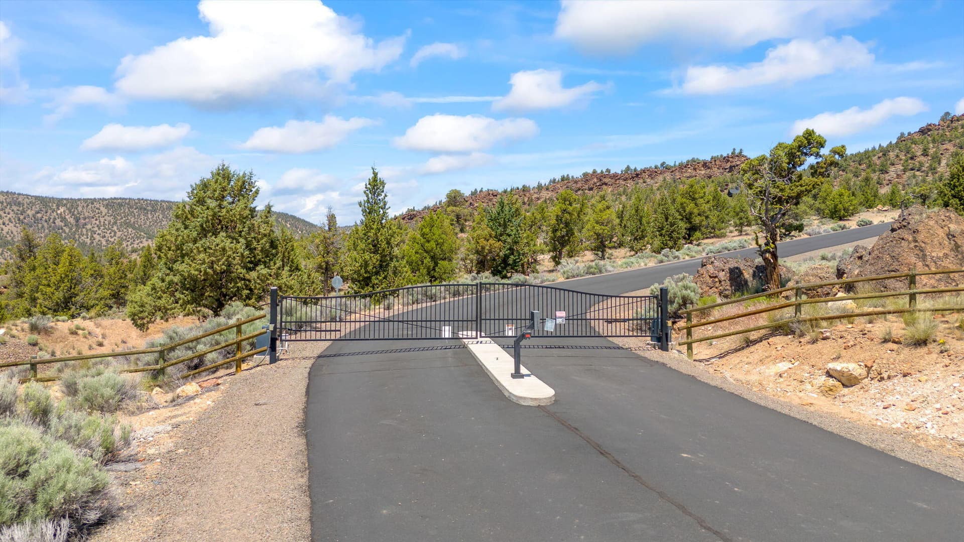 8-web-or-mls-06. Photo 2 of 16, SE Pavati Drive Unit Lot 39, Prineville, OR 97754