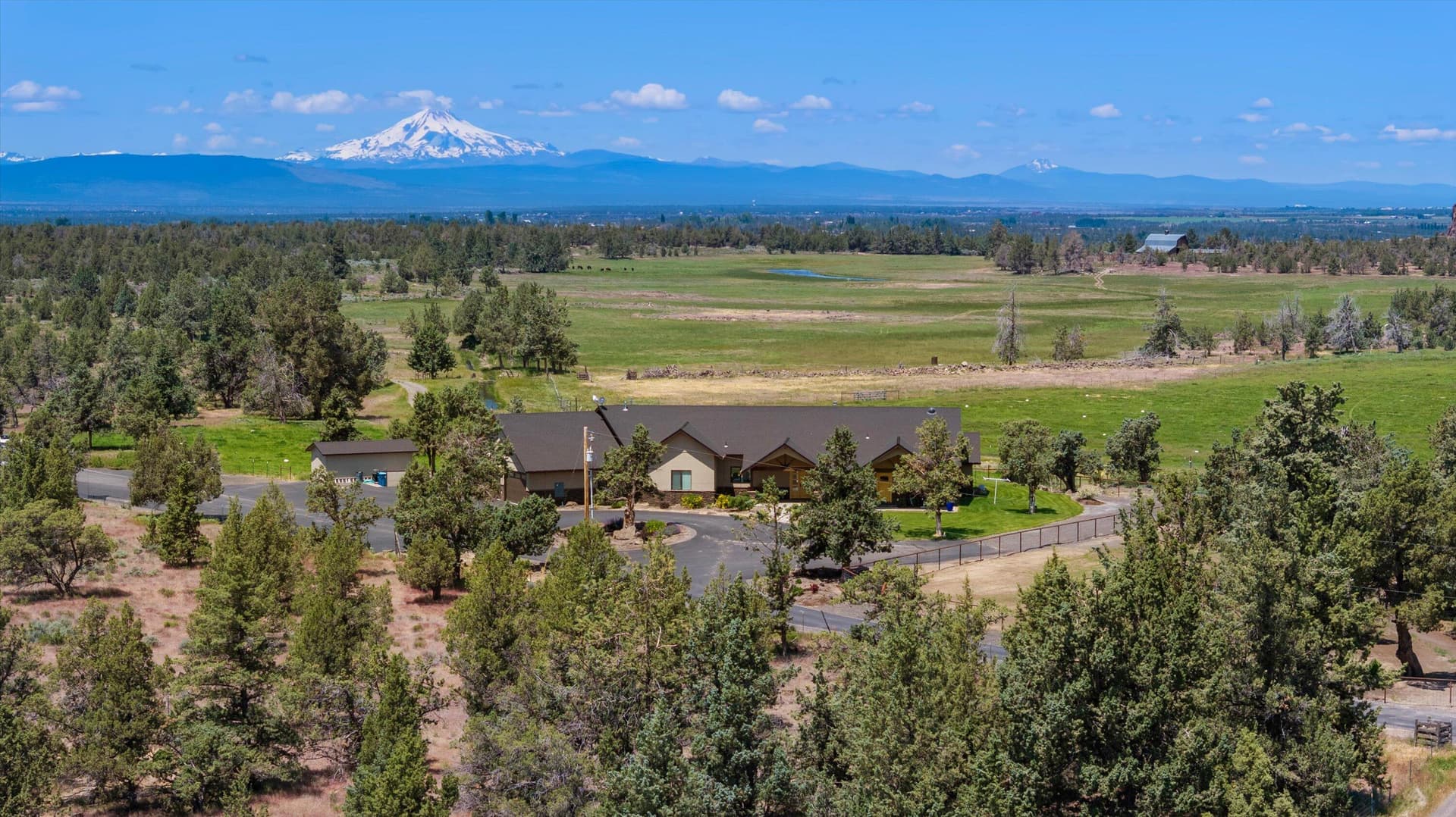 01-20250605 JILL ROSELL_-89. Photo 2 of 92, 7215 NE 33rd Street, Redmond, OR 97756