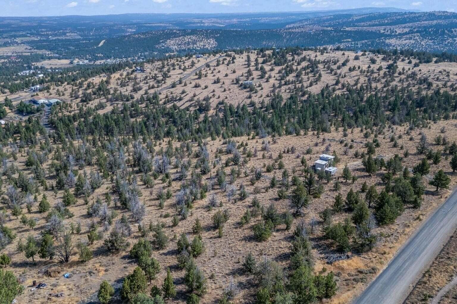 win4. Photo 4 of 10, 15875 SE Winchester Loop, Prineville, OR 97754