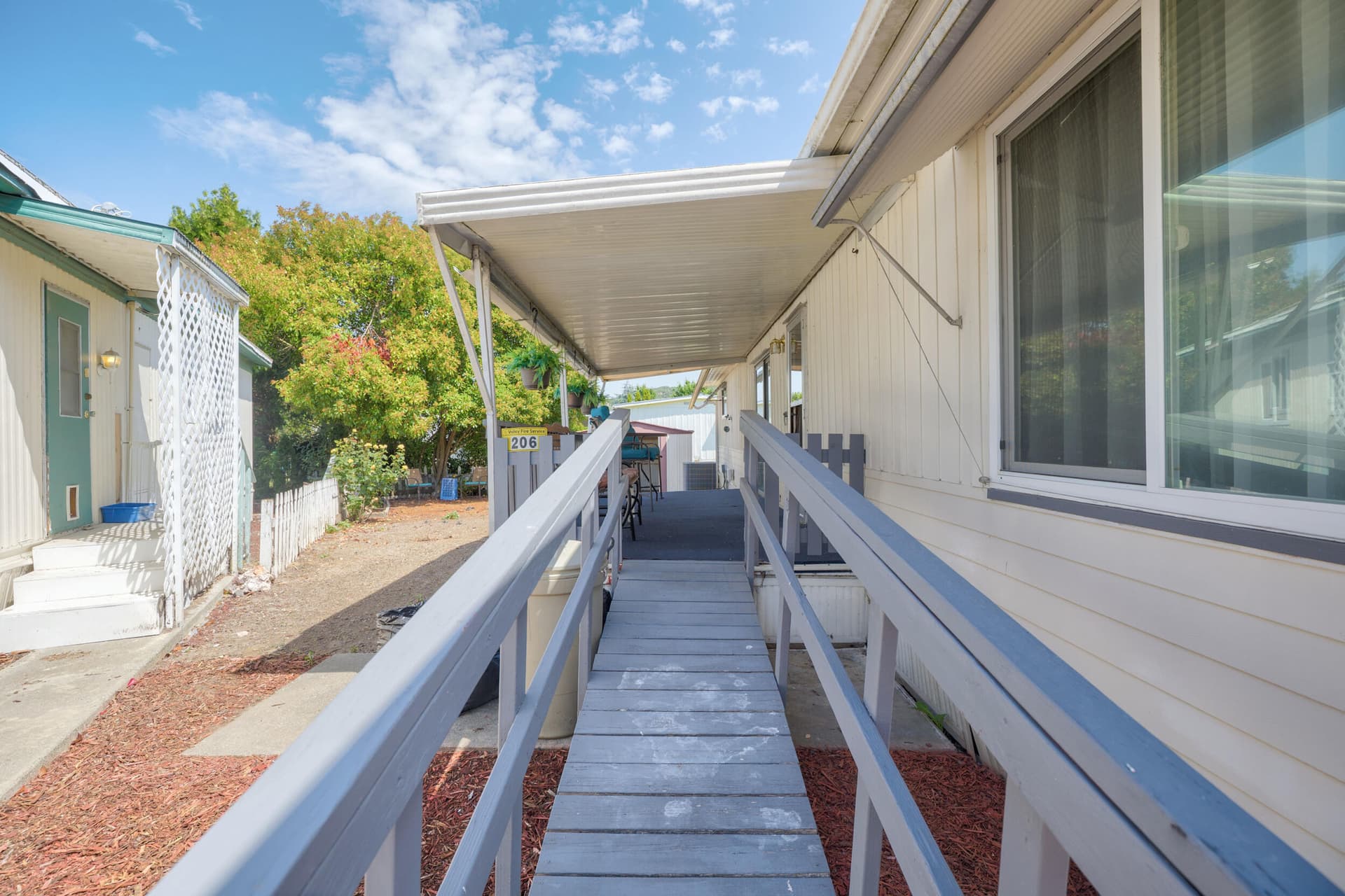 0r1a8225_6_7_8_9_1. Photo 5 of 27, 206 Kingsbury Drive, Grants Pass, OR 97526