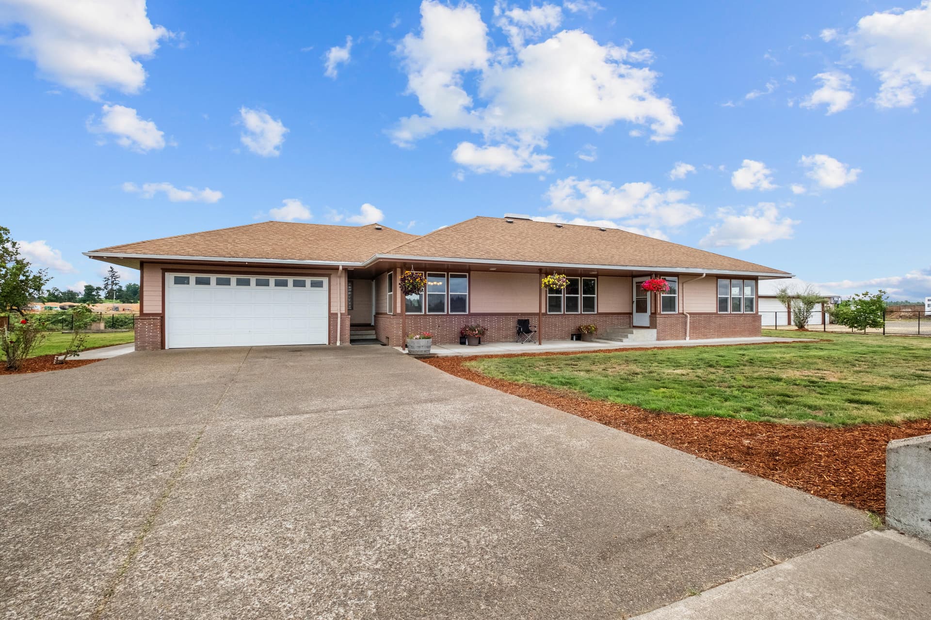XHRM3122. Photo 1 of 42, 8758 Stayton Road, Turner, OR 97392