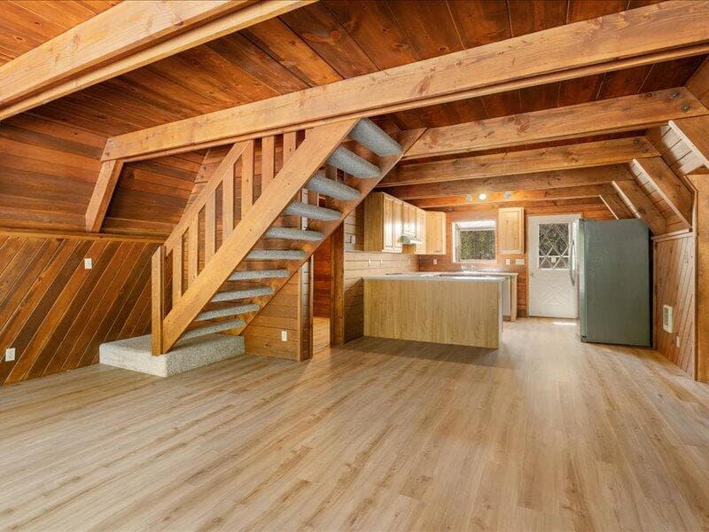 Great Room. Photo 2 of 26, 15675 Twin Drive, La Pine, OR 97739