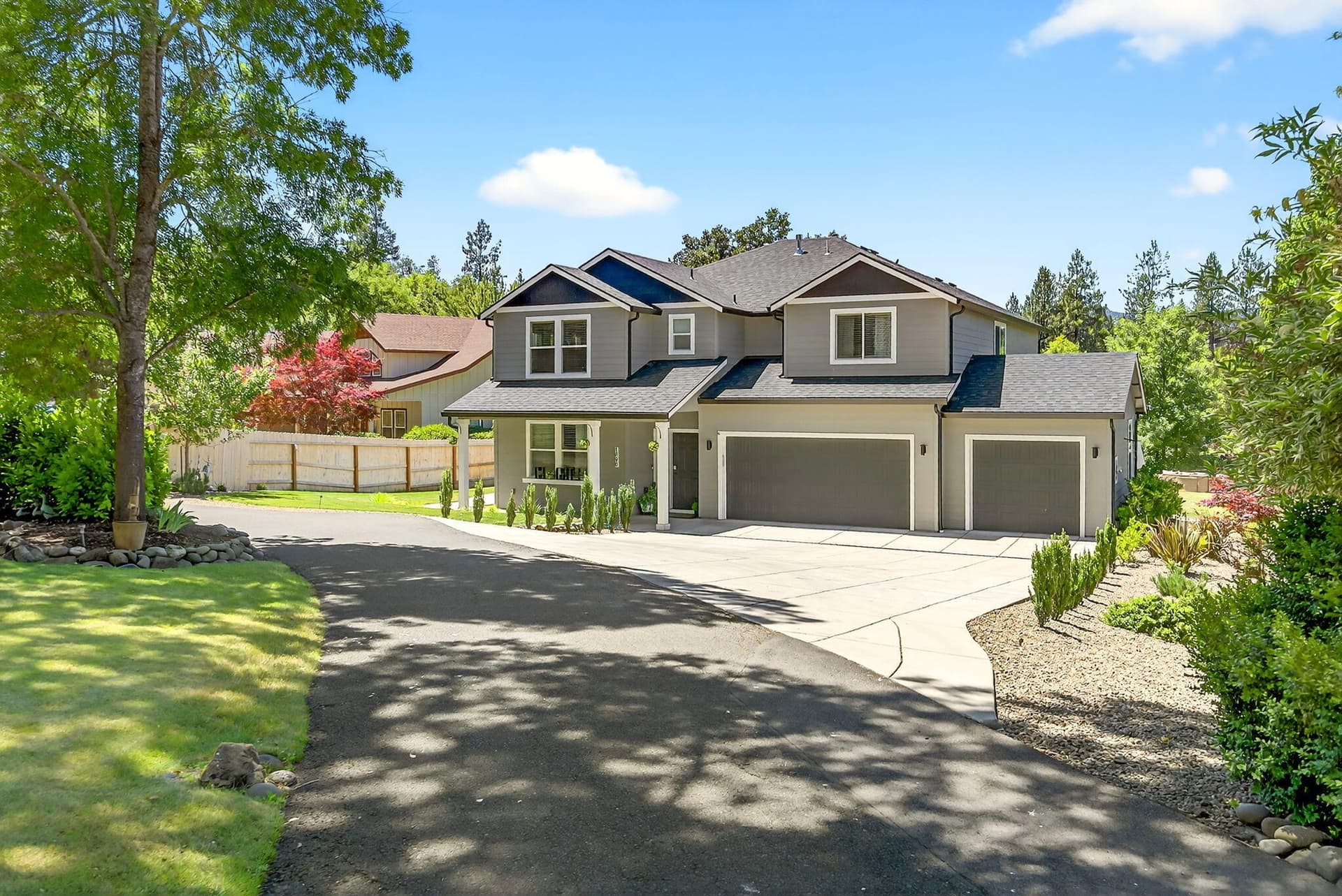 2. Photo 2 of 69, 1090 Anglers Place, Shady Cove, OR 97539