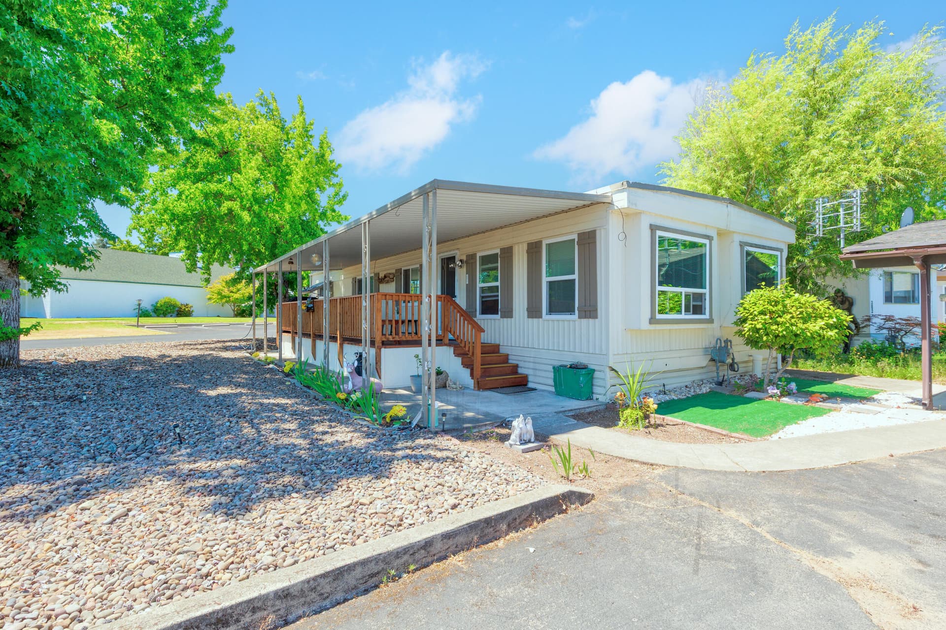0r1a7578_579_580_581_607-2. Photo 3 of 20, 301 Bandy Way, Grants Pass, OR 97526