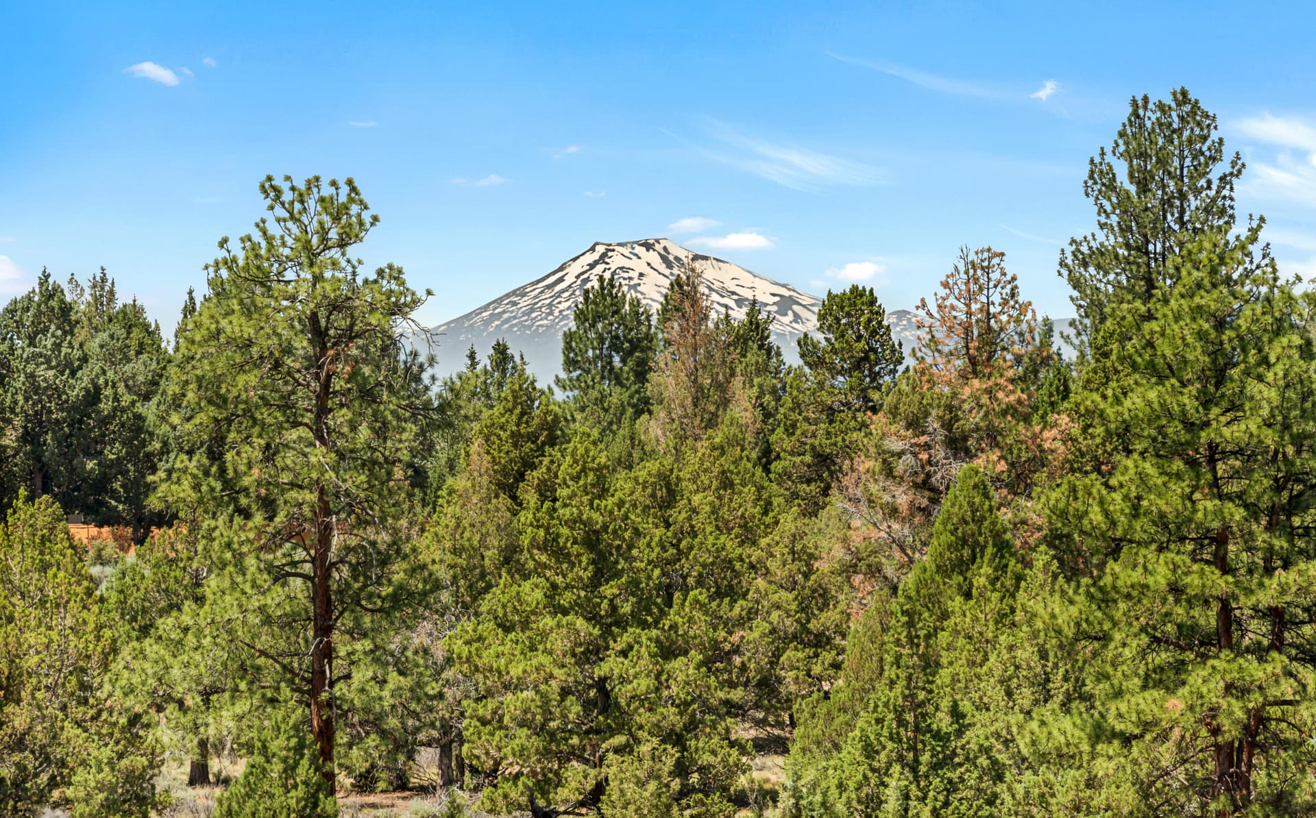 1. Photo 1 of 22, 60148 Stirling Drive, Bend, OR 97702
