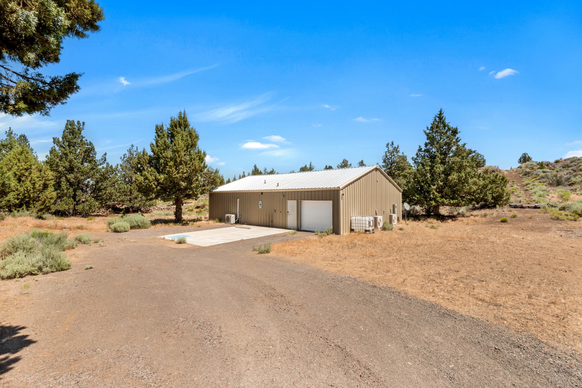 4. Photo 4 of 22, 60148 Stirling Drive, Bend, OR 97702