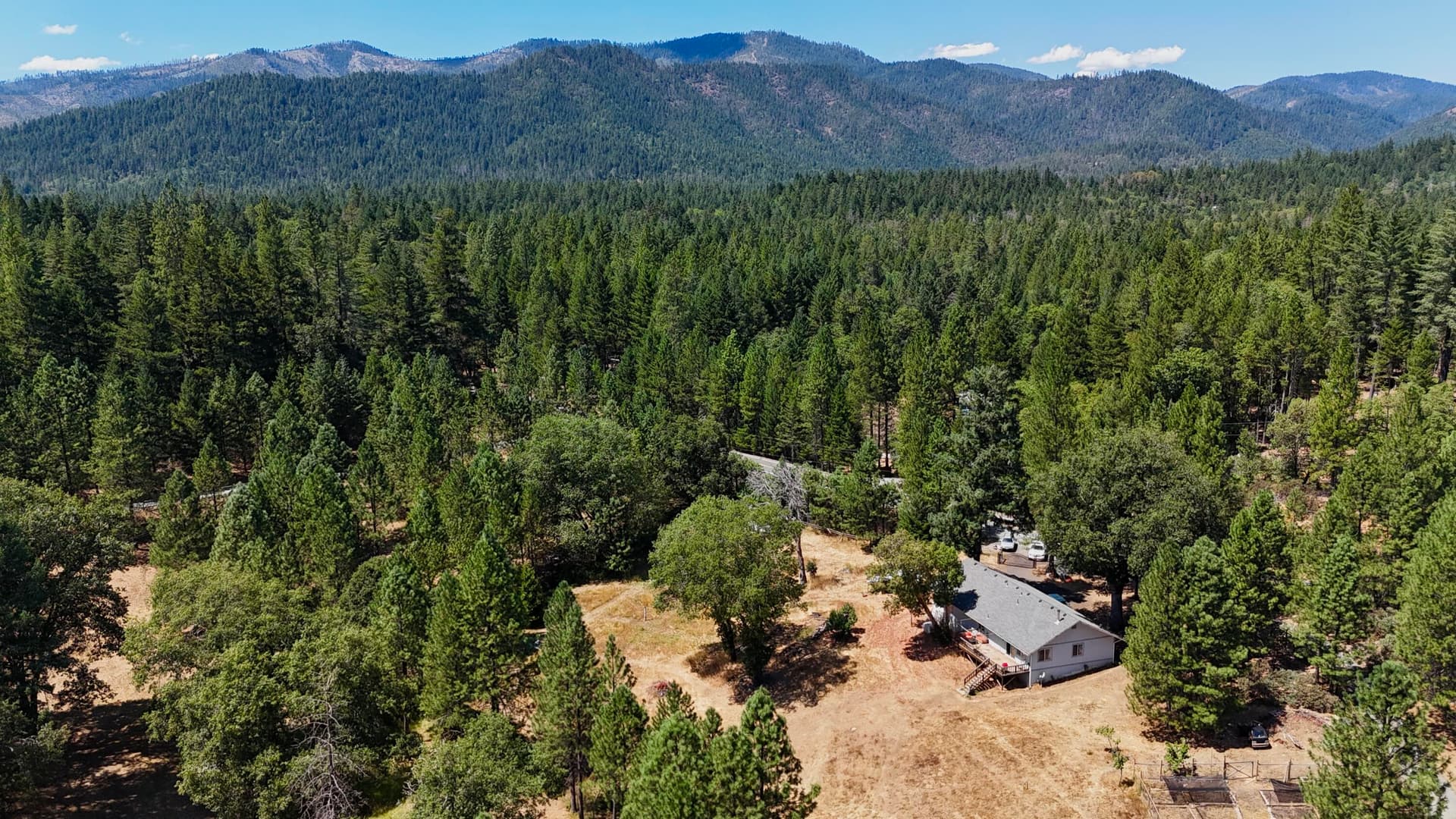 wide -home. Photo 1 of 21, 467 Draper Valley Road, Selma, OR 97538