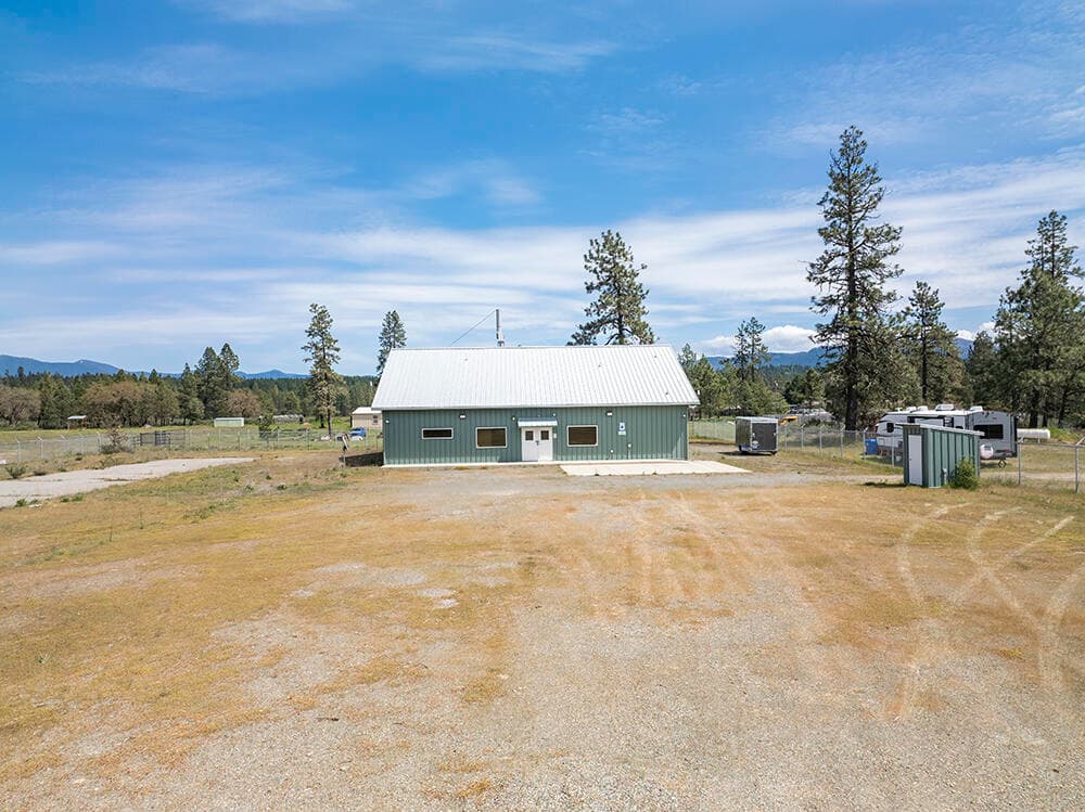 2. Photo 2 of 36, 30073 Redwood Highway, Cave Junction, OR 97523