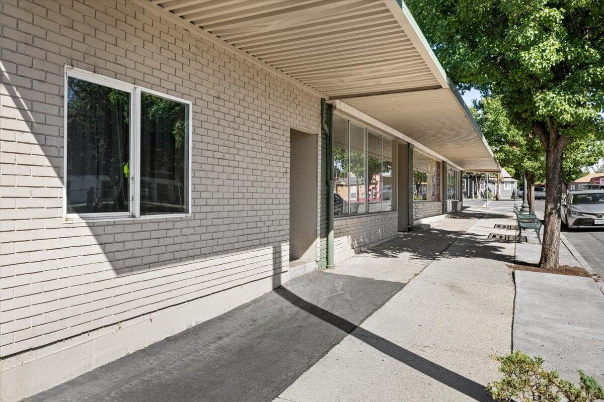 01-CI_4251. Photo 2 of 42, 357 E Main Street, Klamath Falls, OR 97601