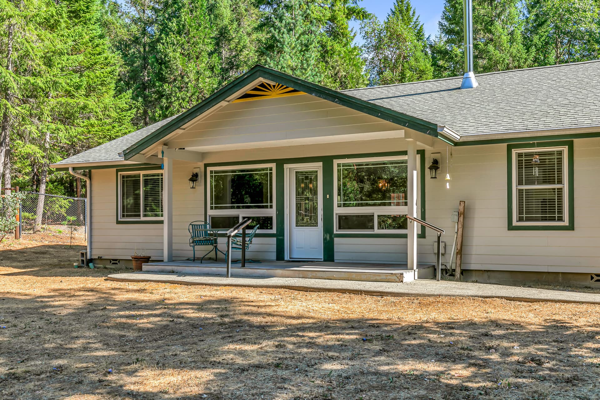 Front porch. Photo 4 of 56, 4059 Ditch Creek Road, Rogue River, OR 97537