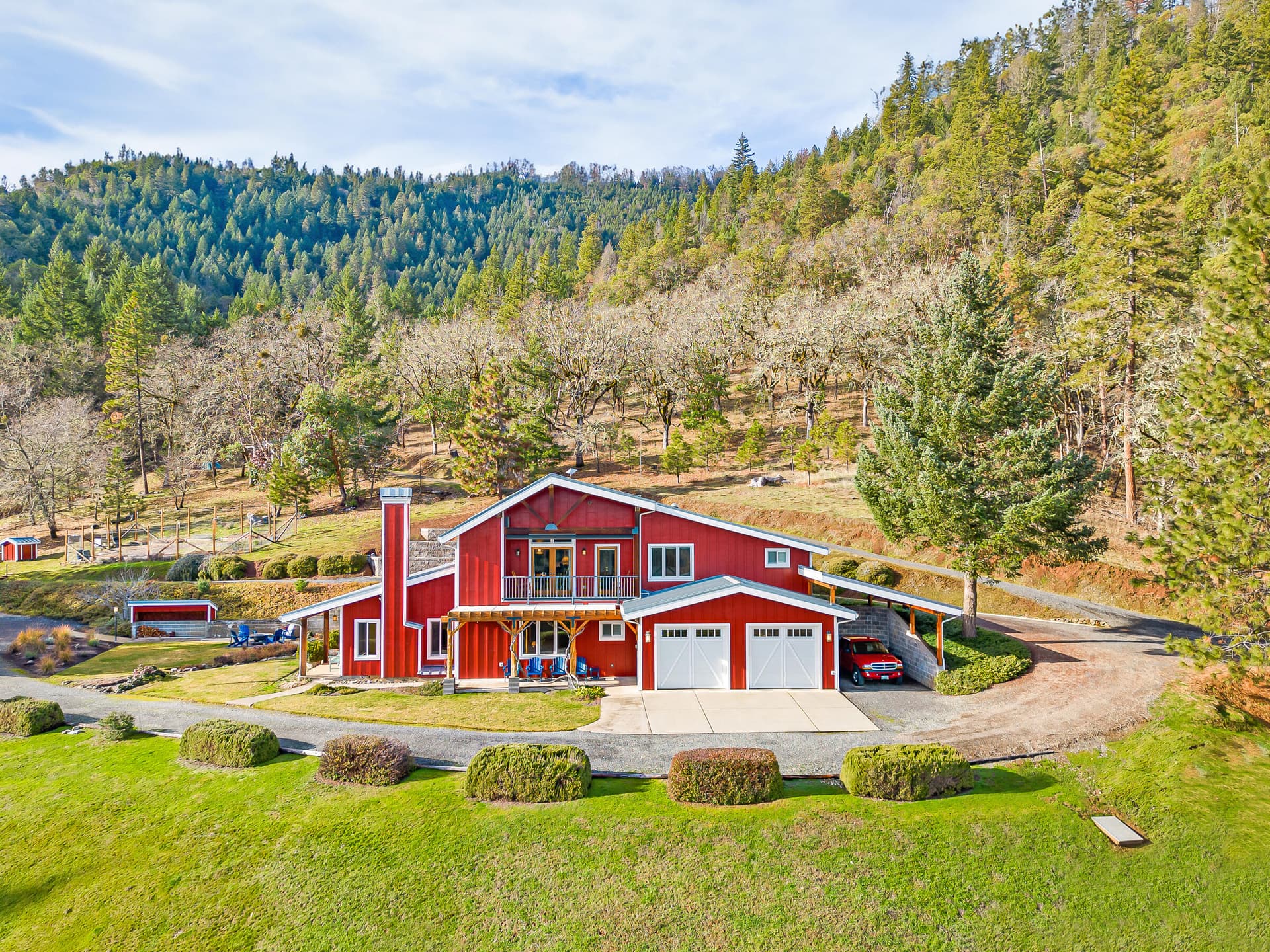 2742 Birdseye Creek Rd, Gold Hill, OR. Photo 4 of 44, 2742 Birdseye Creek Road, Gold Hill, OR 97525
