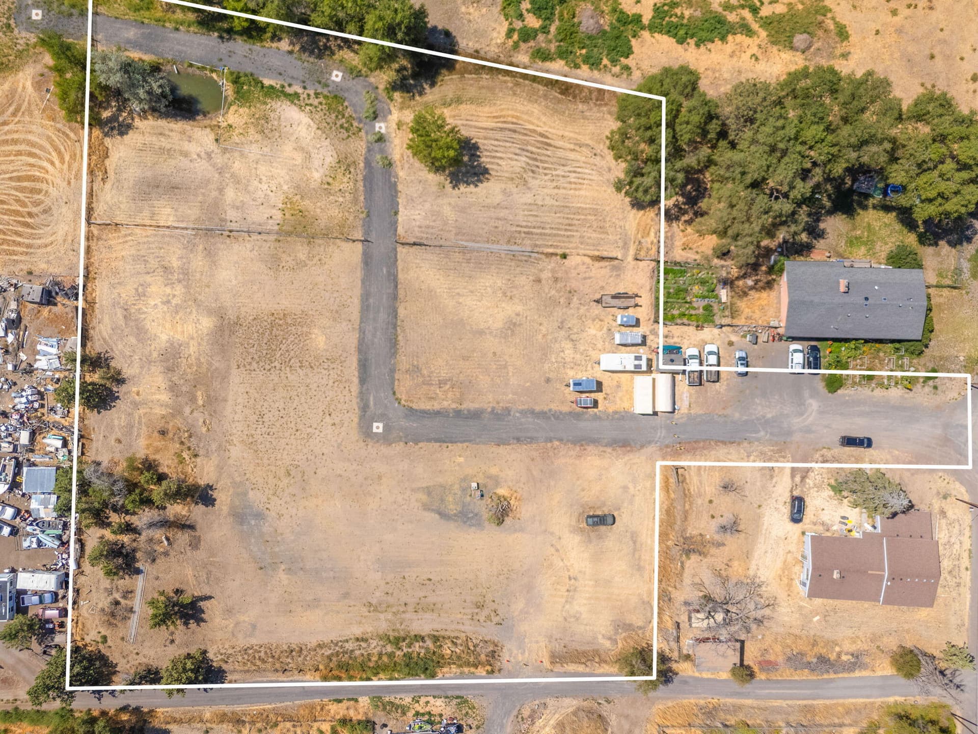 4-web-or-mls-02 - Lot line. Photo 4 of 20, SW Fairgrounds Rd Unit Lot 00200, Madras, OR 97741