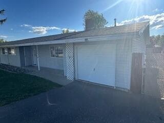 Front. Photo 1 of 17, 10518 Kincheloe Avenue, Klamath Falls, OR 97603