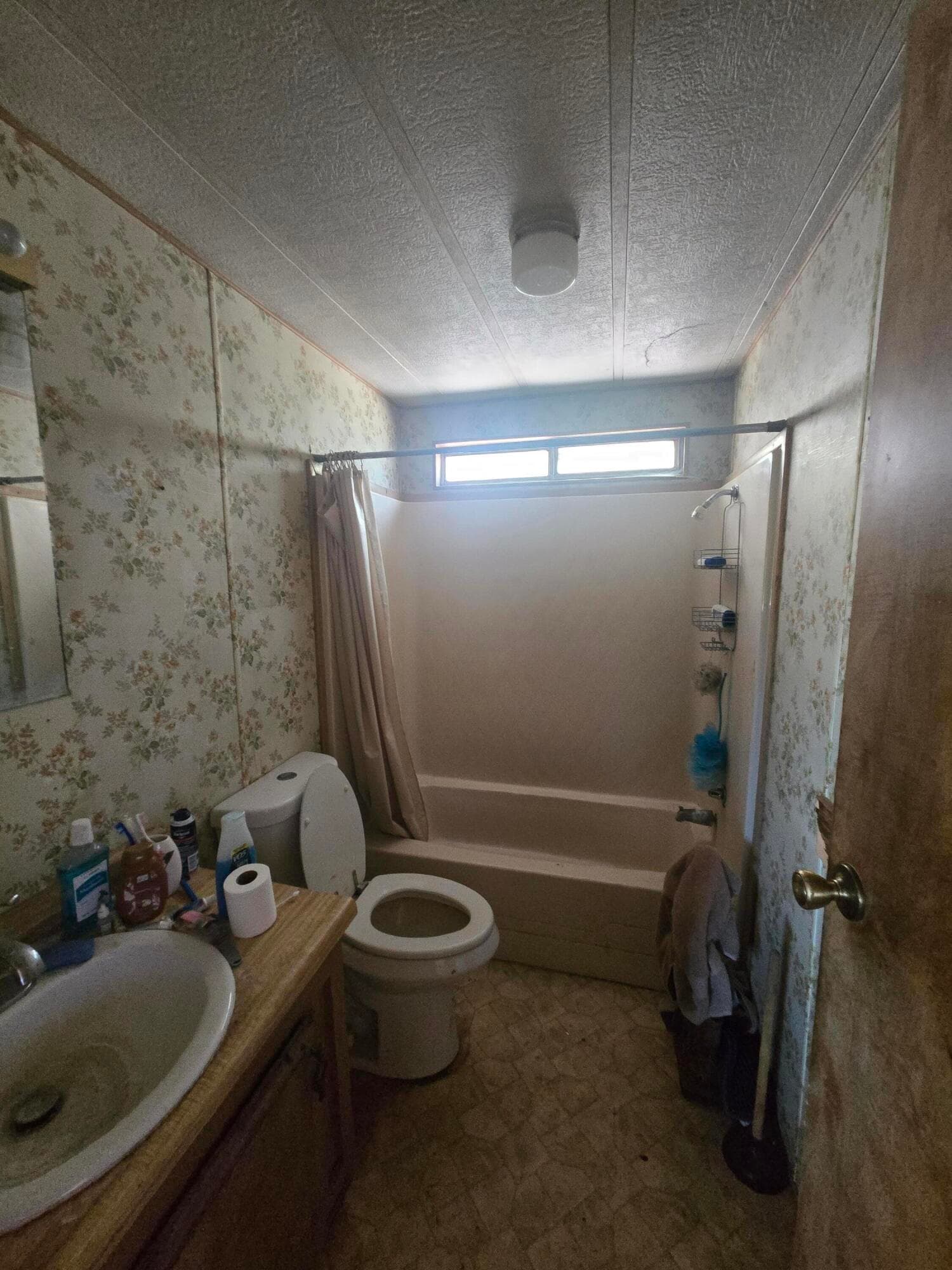 Bathroom. Photo 4 of 47, 3138 Sheep Mountain Road, Macdoel, CA 96058