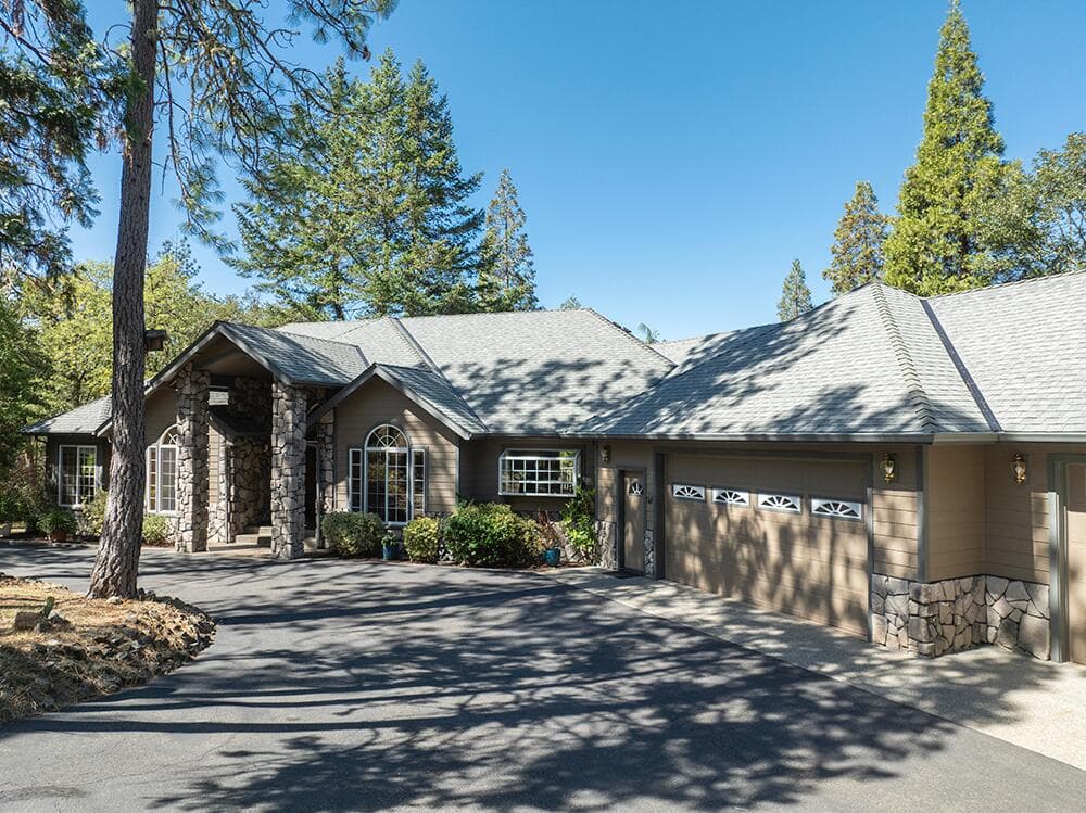 Front view of Home. Photo 2 of 68, 2550 Granite Hill Road, Grants Pass, OR 97526